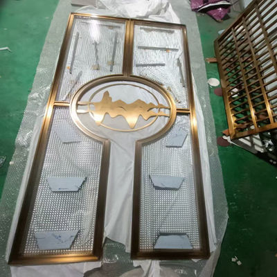 سعر جيد التصميم الحديث المعدني المجوف الذهب الزهري الحائط الفولاذ المقاوم للصدأ والقسمة غرف خاصة الانترنت