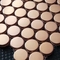 دائرية صغيرة الجسيمات المعدنية الفولاذ المقاوم للصدأ الفسيفساء بار عداد الصراف بلاط الحائط 375 × 363 مم