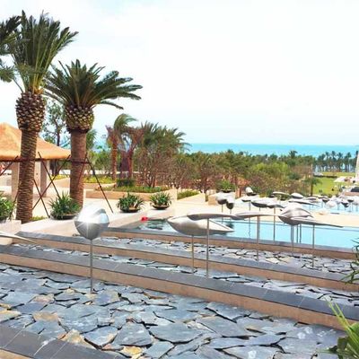 سعر جيد ODM Splend 304 التماثيل الزخرفية من الفولاذ المقاوم للصدأ في الفناء الخارجي الانترنت