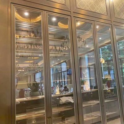 سعر جيد خزائن النبيذ الفولاذ المقاوم للصدأ SUS201 المقاوم للصدأ مع زجاج الباب PVD المغلفة الانترنت