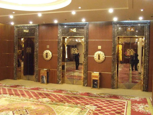 سعر جيد ارتداء المقاومة الملونة الفولاذ المقاوم للصدأ ورقة الذهب النقش مرآة لوحة فندق الديكور الانترنت