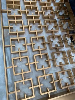 سعر جيد تصميم قطع ليزر للشاشة المقسمة للغرفة من الفولاذ المقاوم للصدأ الانترنت